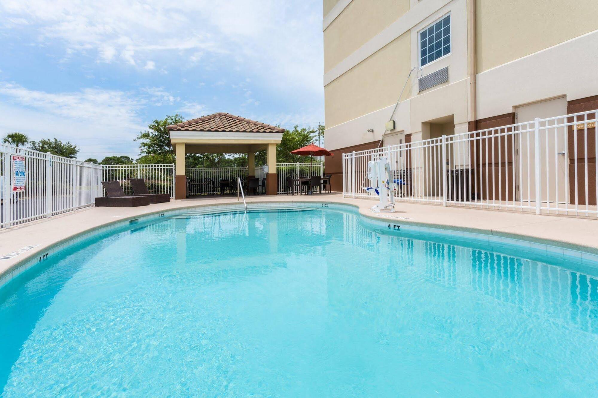 Candlewood Suites Destin-Sandestin Area By Ihg Miramar Beach Bagian luar foto